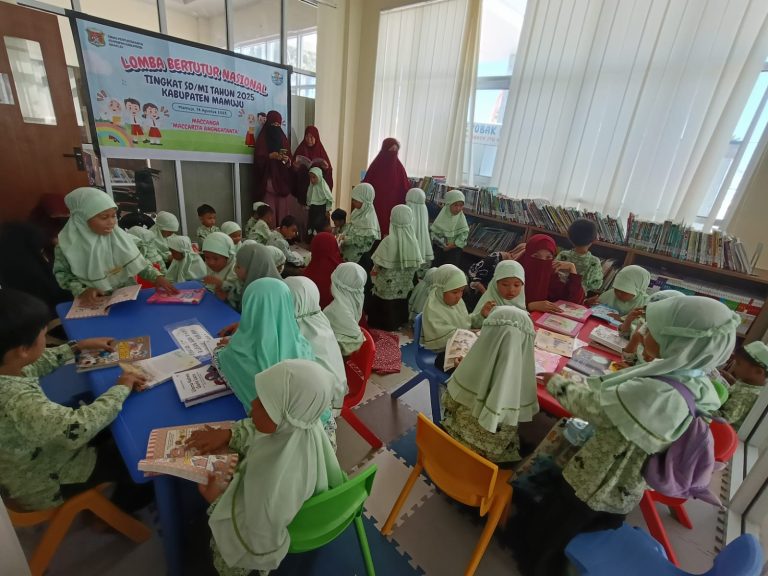Perpusda Mamuju ‘Digeruduk’ Anak TK Integral Al Furqan
