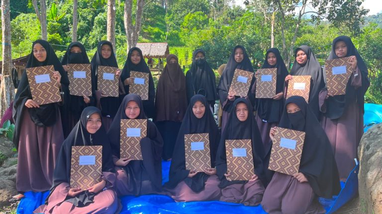 Pembagian Rapor Tahfidz Dirangkaikan dengan Rihlah Tadabbur Alam, Bekal Santri Menyambut Liburan Semester