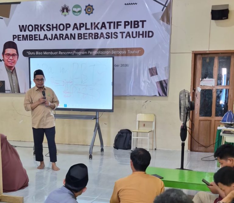 Workshop Aplikatif Pembelajaran Berbasis Tauhid: Menguatkan Implementasi Nilai Tauhid dalam Pembelajaran